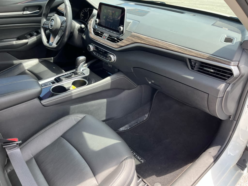 2021 Nissan Altima SL FWD