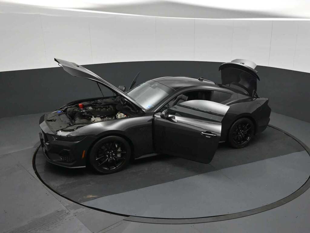 2024 Ford Mustang GT Premium Fastback