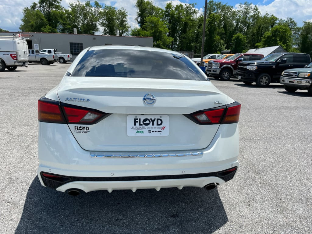 2021 Nissan Altima SL FWD