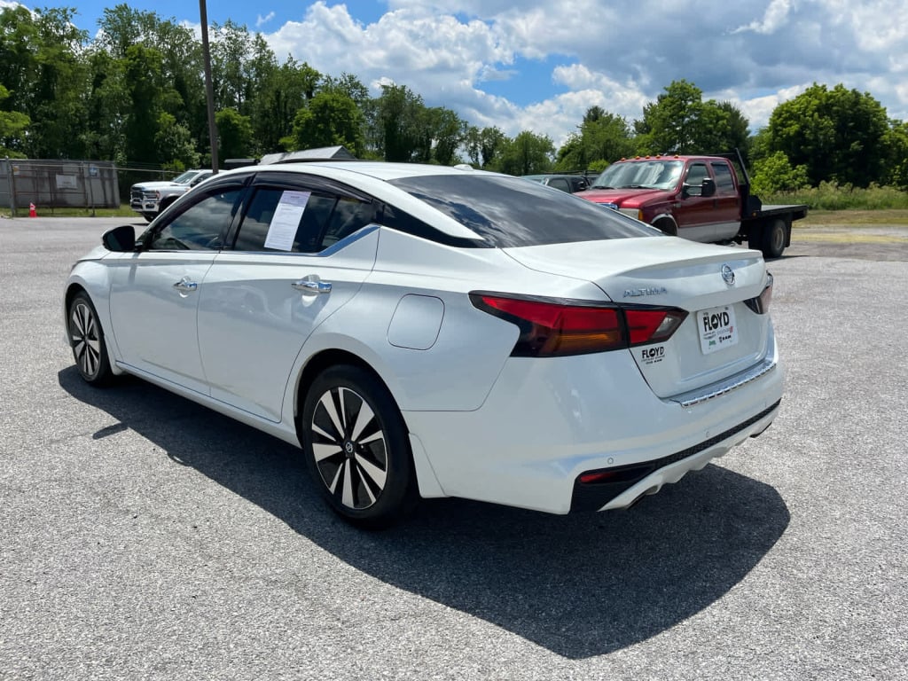 2021 Nissan Altima SL FWD