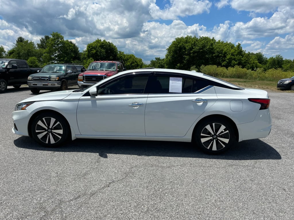 2021 Nissan Altima SL FWD