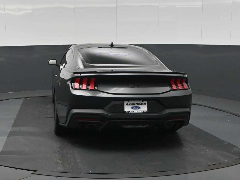 2024 Ford Mustang GT Premium Fastback