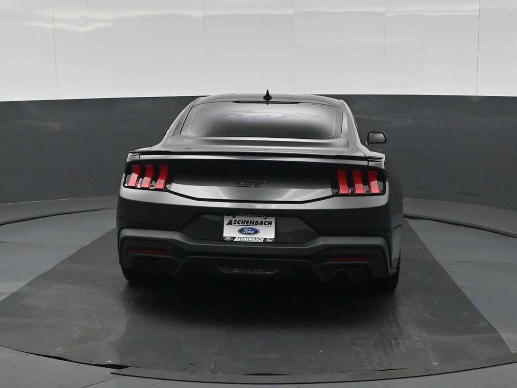 2024 Ford Mustang GT Premium Fastback
