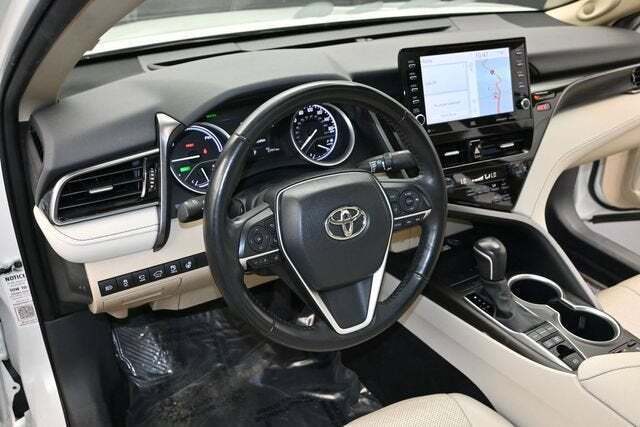 2024 Toyota Camry Hybrid XLE