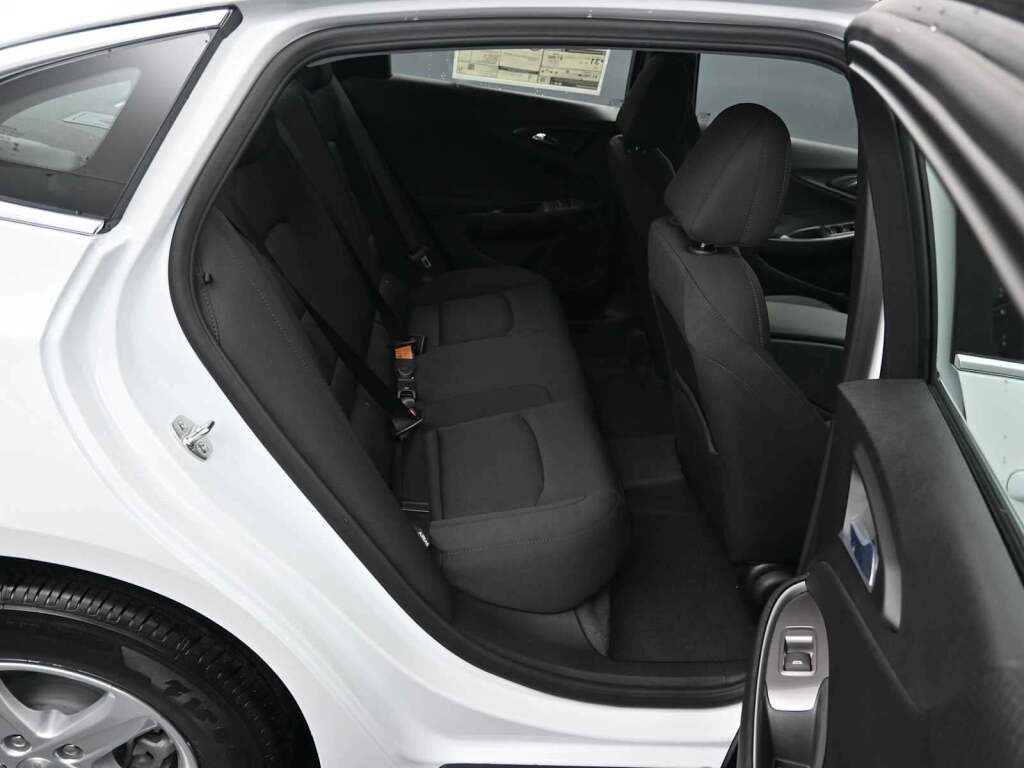 2025 Chevrolet Malibu FWD LS
