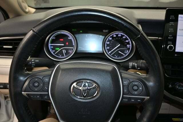 2024 Toyota Camry Hybrid XLE