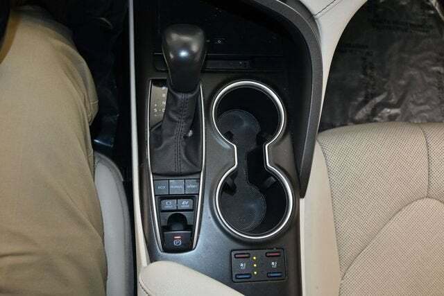 2024 Toyota Camry Hybrid XLE
