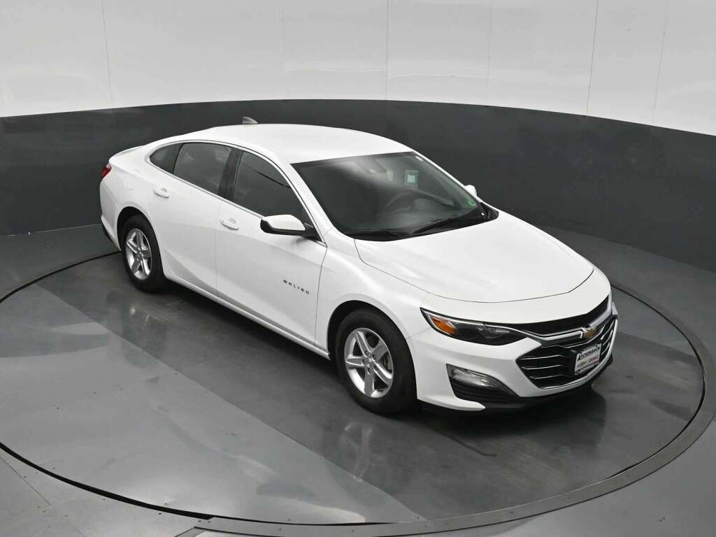 2025 Chevrolet Malibu FWD LS