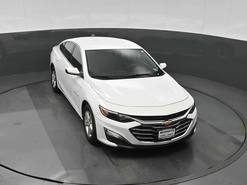 2025 Chevrolet Malibu FWD LS