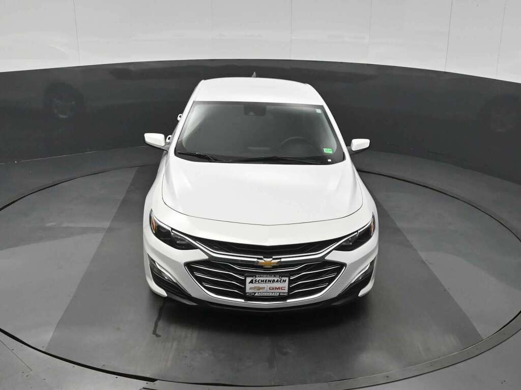 2025 Chevrolet Malibu FWD LS