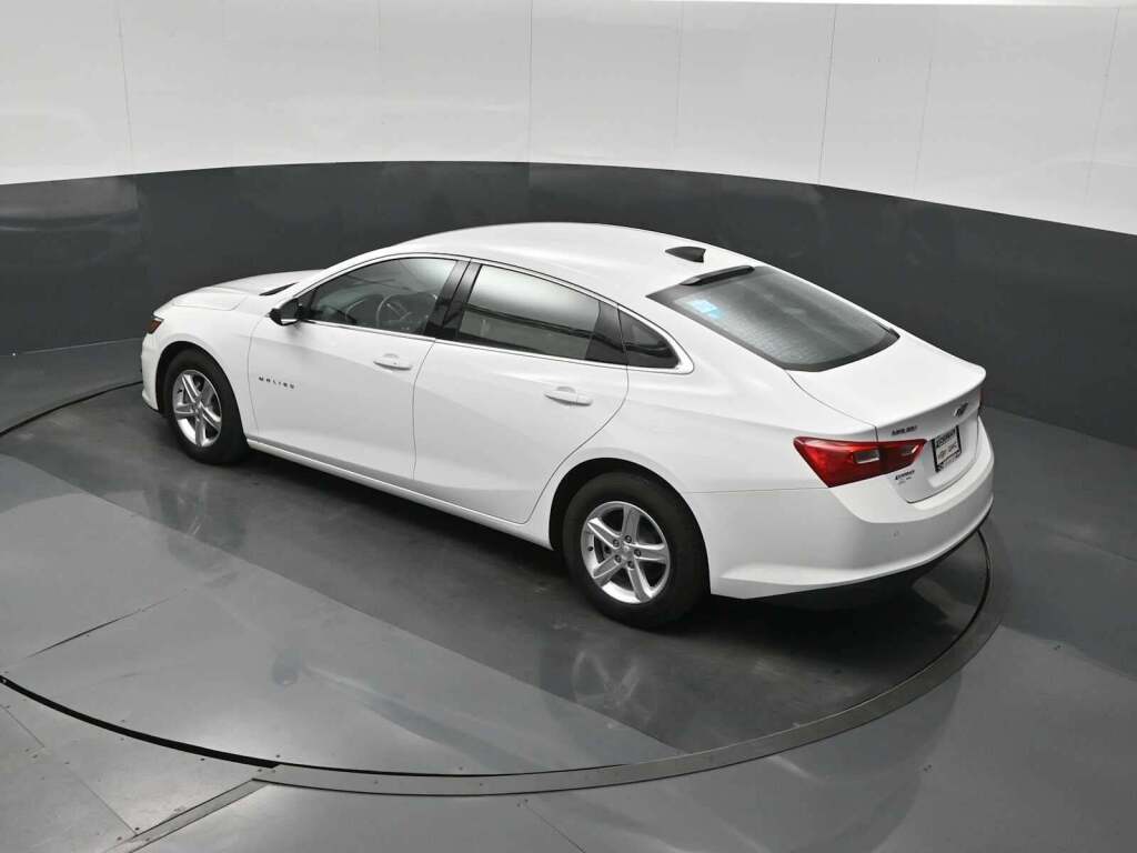 2025 Chevrolet Malibu FWD LS