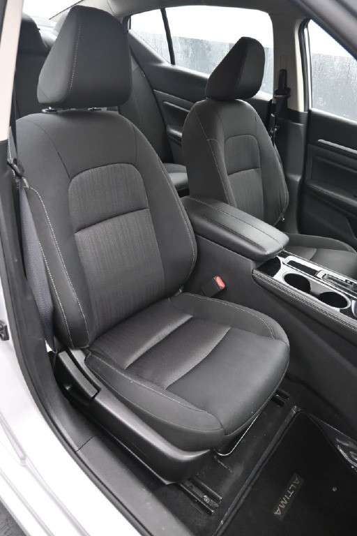 2023 Nissan Altima SV FWD