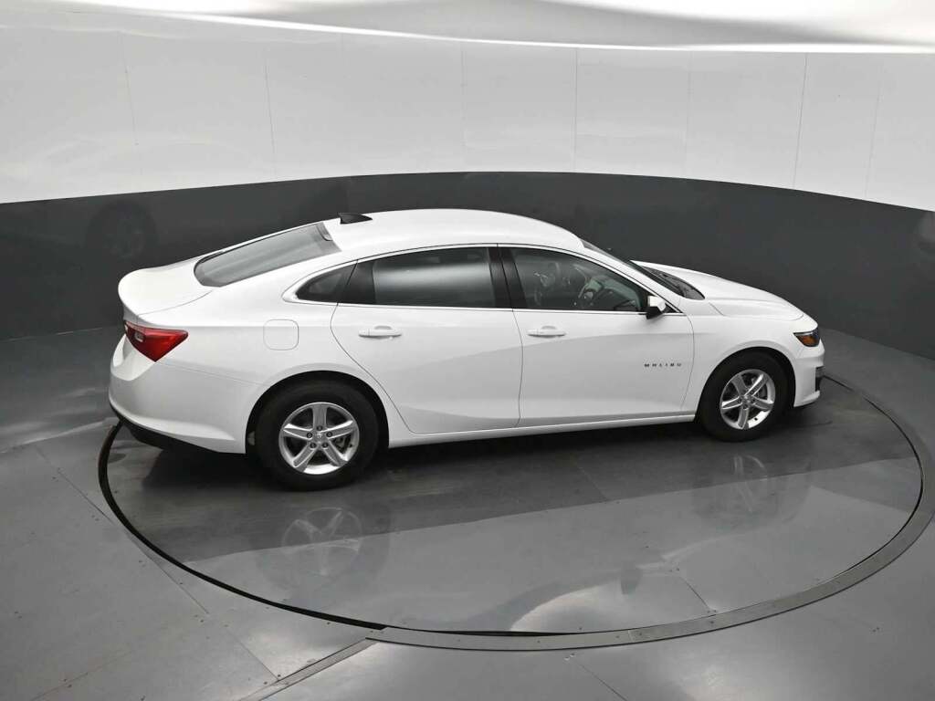 2025 Chevrolet Malibu FWD LS