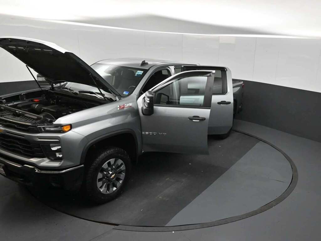 2025 Chevrolet Silverado 2500HD Custom