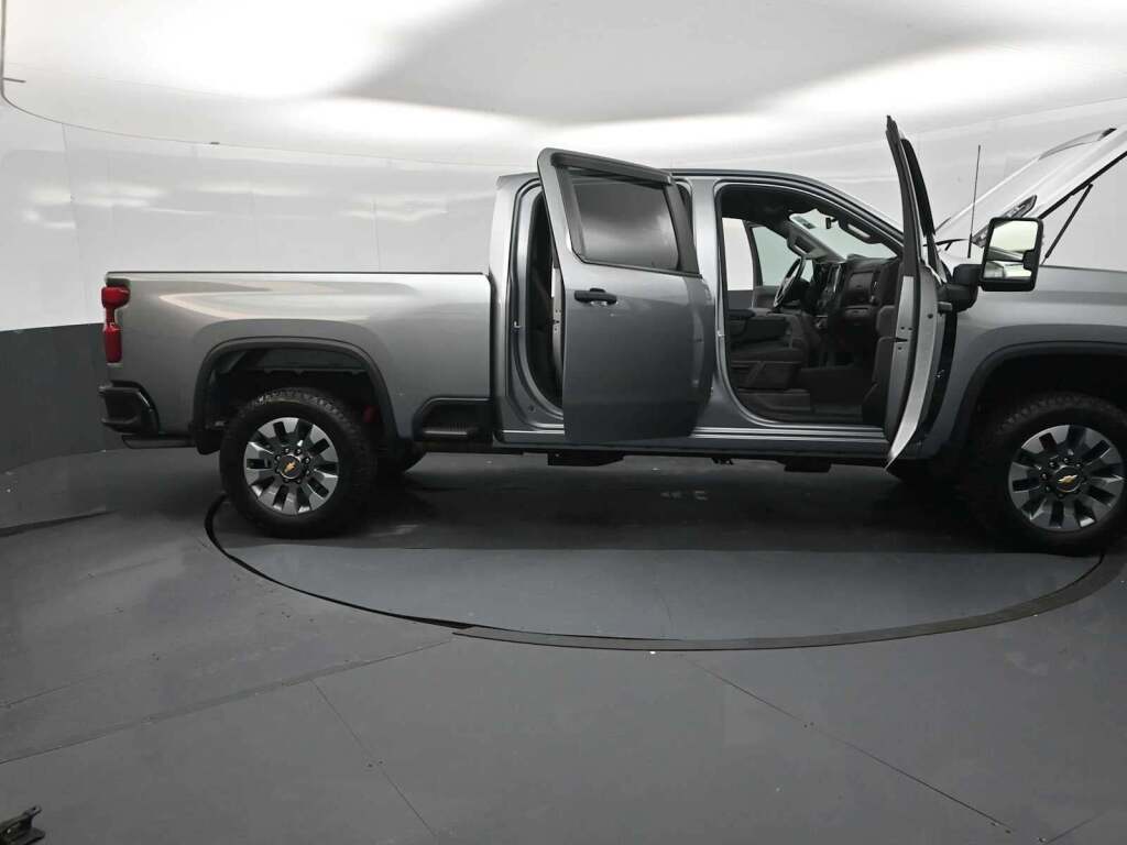 2025 Chevrolet Silverado 2500HD Custom
