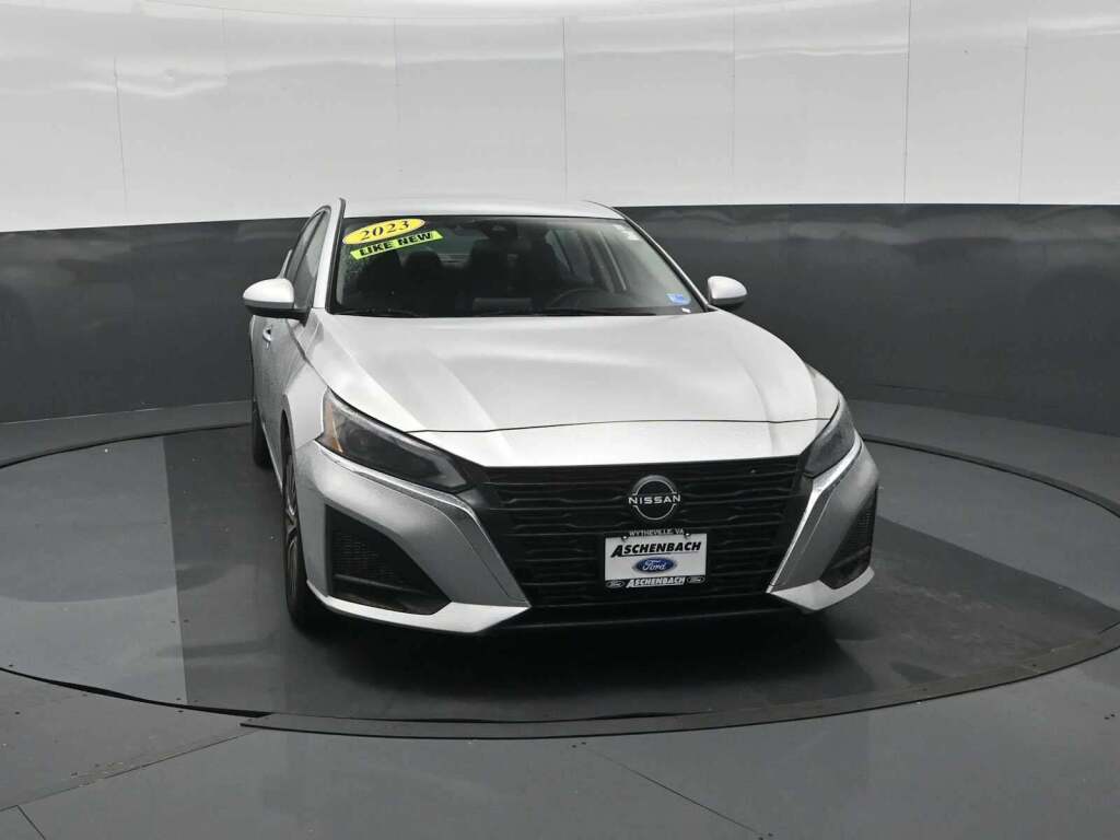 2023 Nissan Altima SV FWD