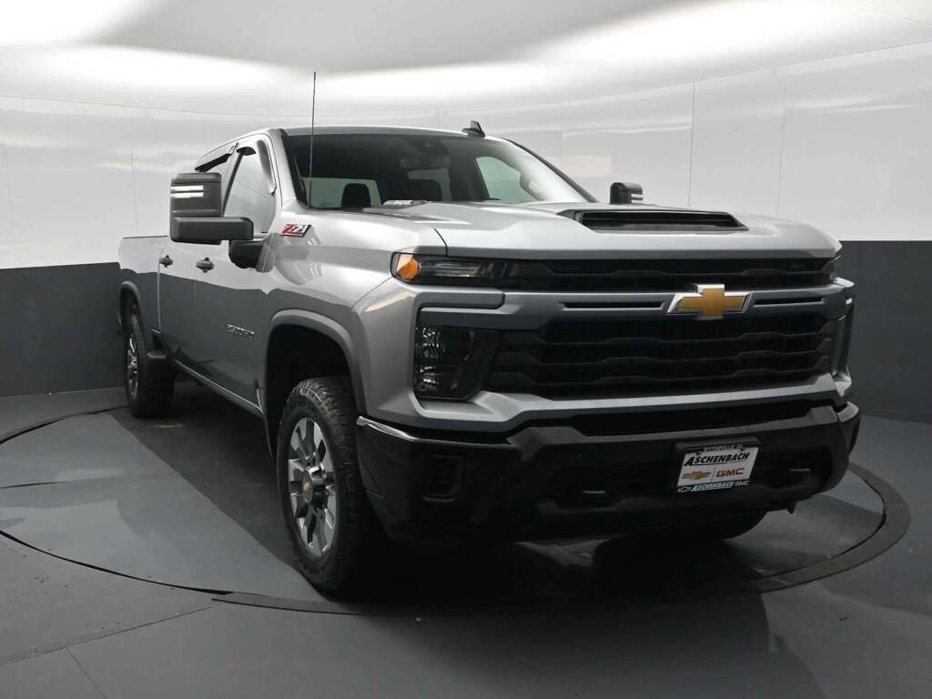 2025 Chevrolet Silverado 2500HD Custom