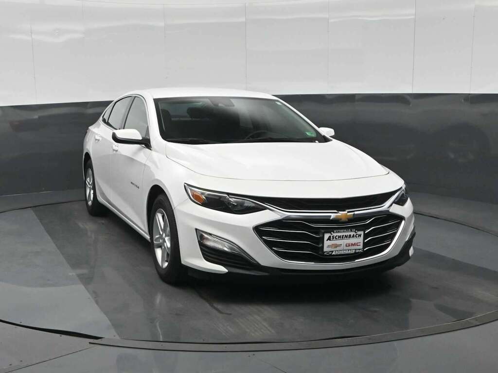 2025 Chevrolet Malibu FWD LS