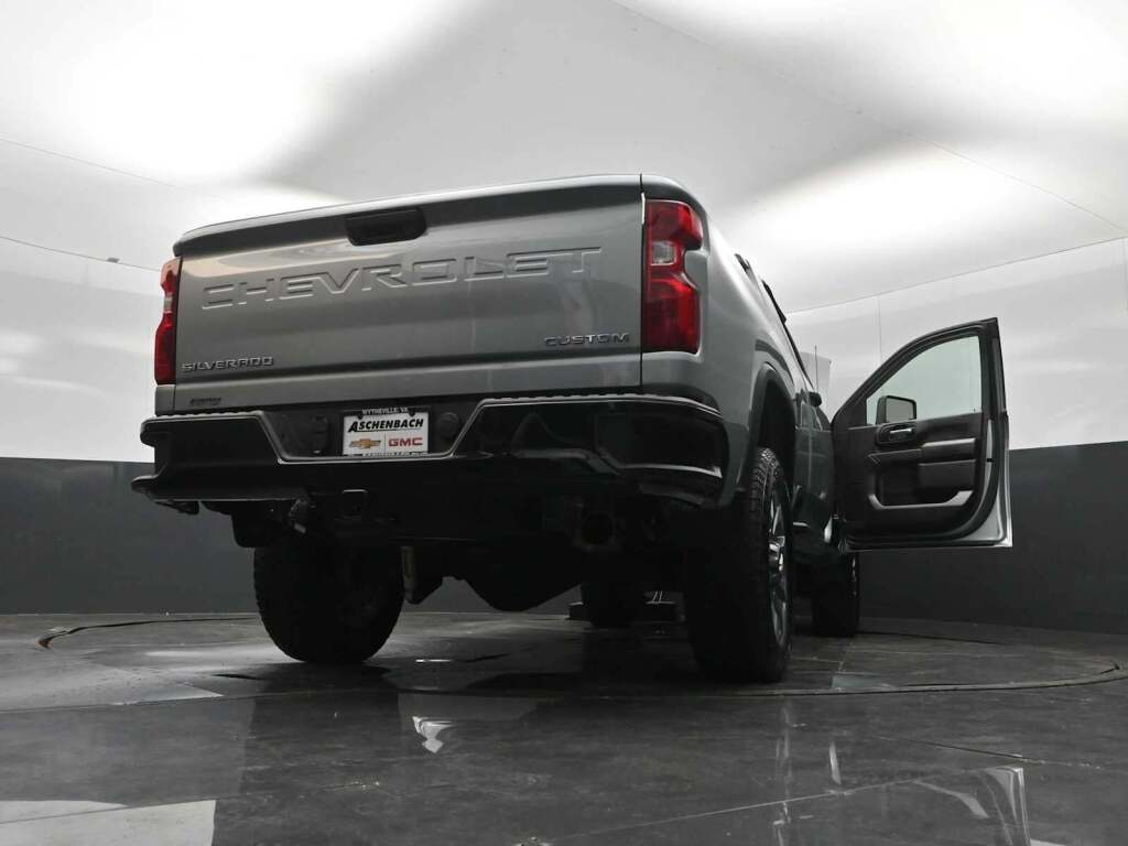 2025 Chevrolet Silverado 2500HD Custom