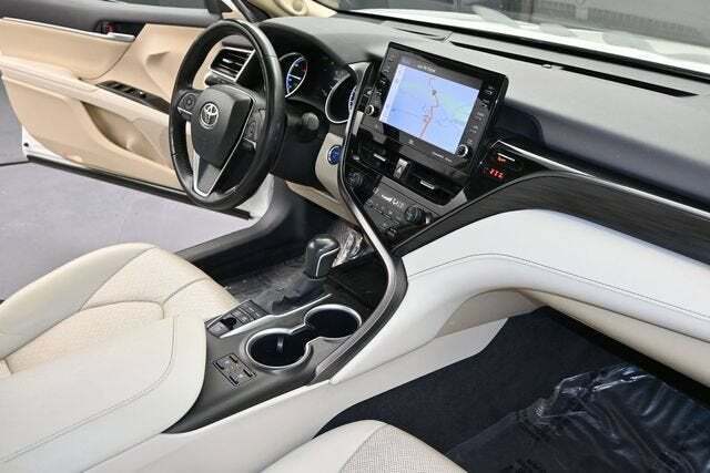 2024 Toyota Camry Hybrid XLE