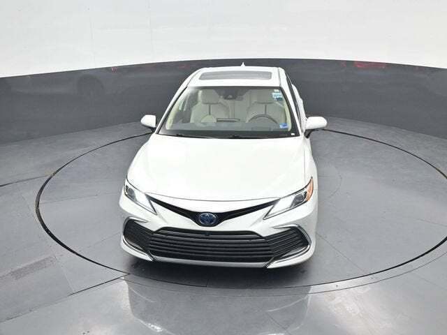 2024 Toyota Camry Hybrid XLE