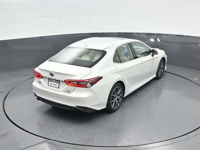 2024 Toyota Camry Hybrid XLE