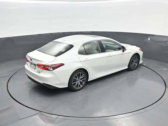 2024 Toyota Camry Hybrid XLE