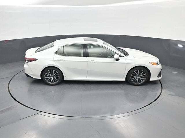 2024 Toyota Camry Hybrid XLE