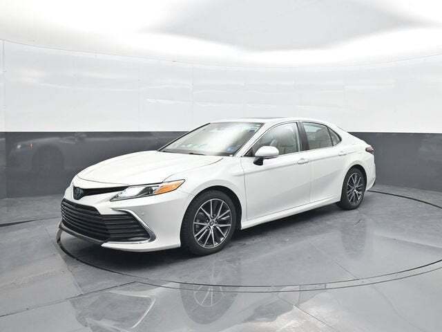 2024 Toyota Camry Hybrid XLE