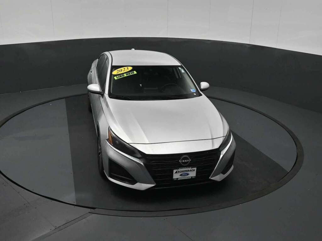 2023 Nissan Altima SV FWD