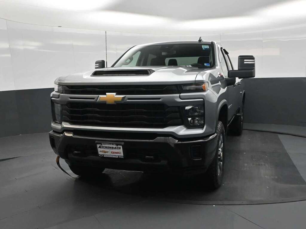 2025 Chevrolet Silverado 2500HD Custom