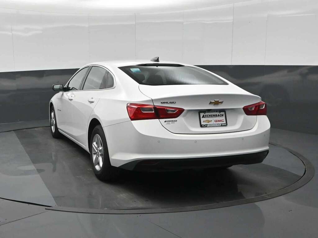 2025 Chevrolet Malibu FWD LS
