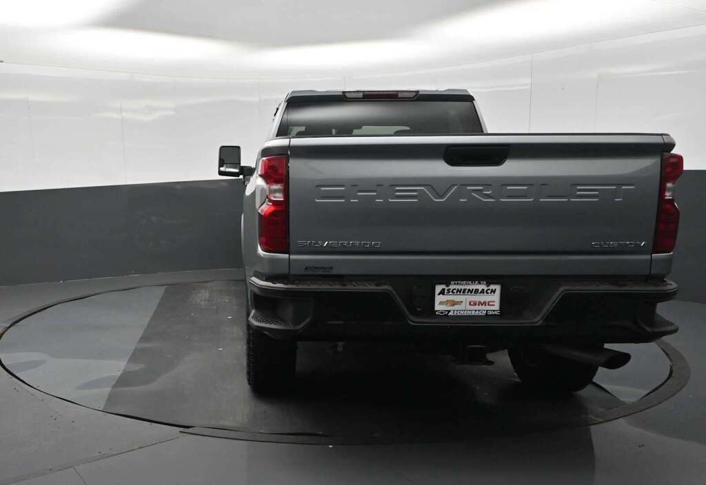 2025 Chevrolet Silverado 2500HD Custom