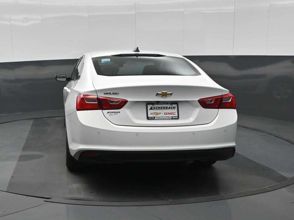 2025 Chevrolet Malibu FWD LS