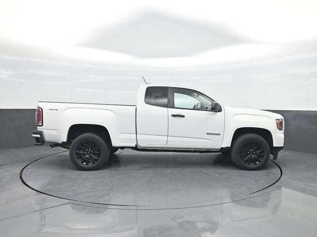 2022 GMC Canyon 4WD Extended Cab Elevation Standard