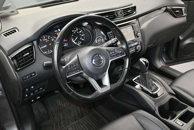 2022 Nissan Rogue Sport SL AWD Xtronic CVT
