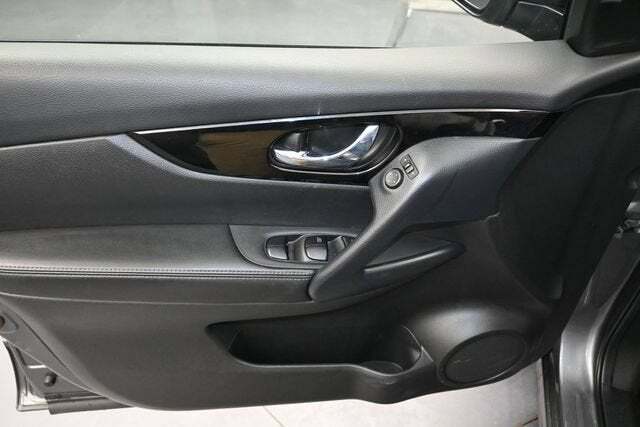 2022 Nissan Rogue Sport SL AWD Xtronic CVT