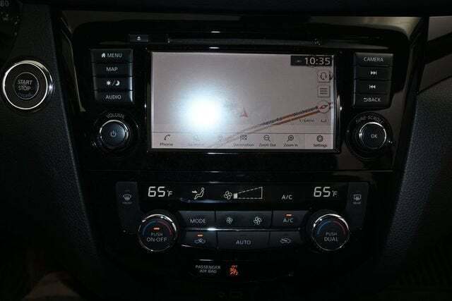 2022 Nissan Rogue Sport SL AWD Xtronic CVT
