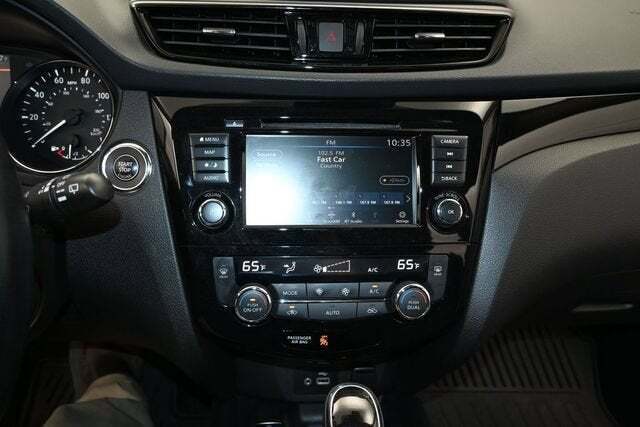 2022 Nissan Rogue Sport SL AWD Xtronic CVT