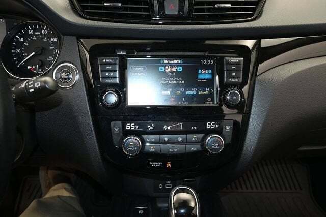 2022 Nissan Rogue Sport SL AWD Xtronic CVT