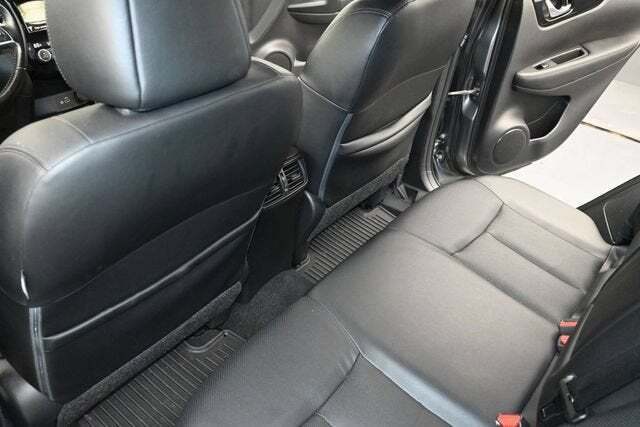 2022 Nissan Rogue Sport SL AWD Xtronic CVT