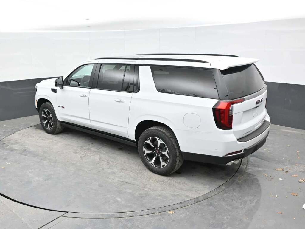 2026 GMC Yukon XL 4WD AT4