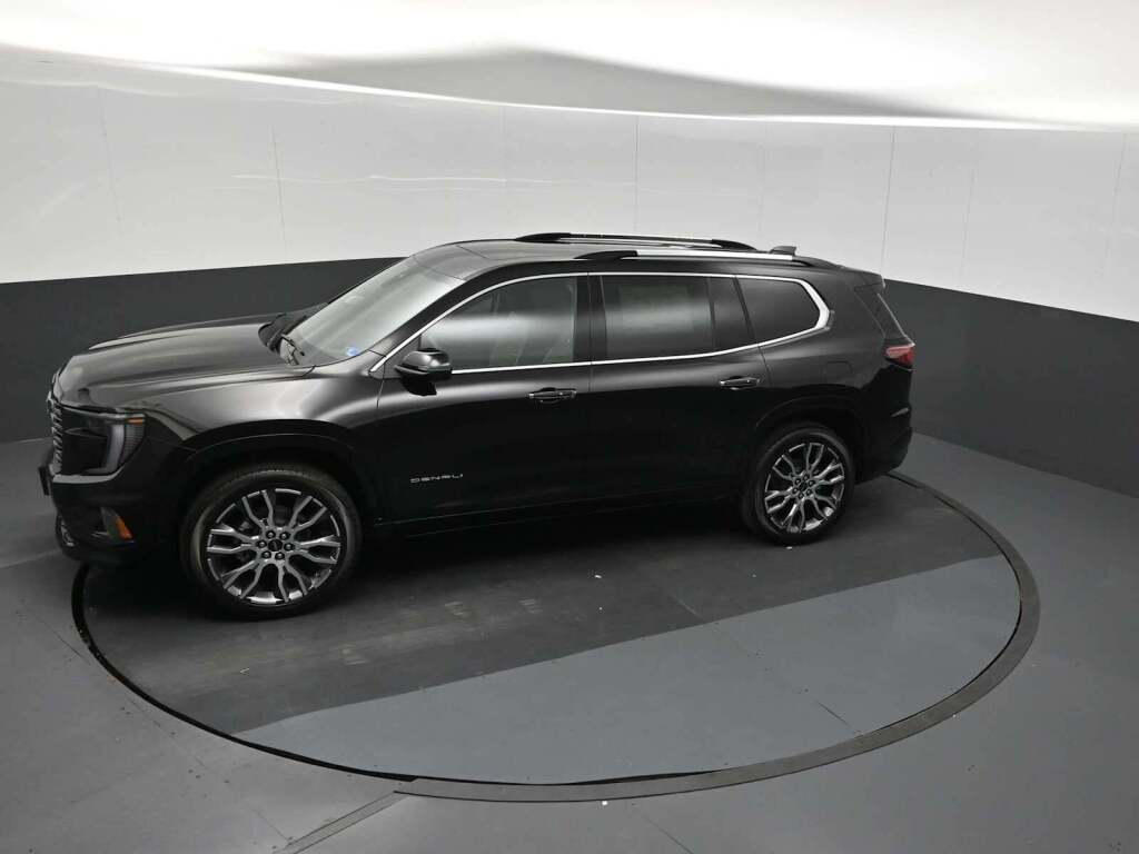 2026 GMC Acadia Denali Ultimate AWD