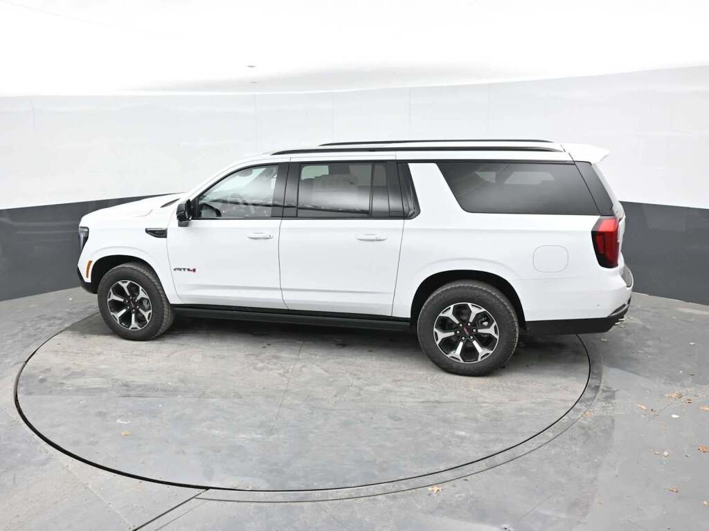 2026 GMC Yukon XL 4WD AT4