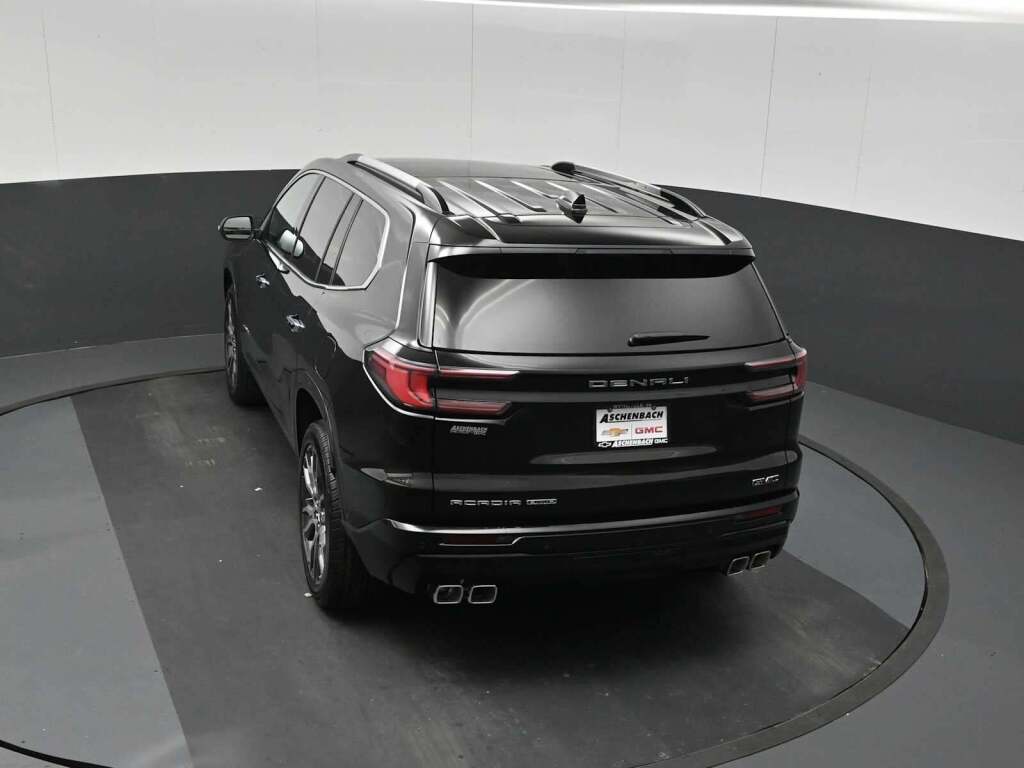 2026 GMC Acadia Denali Ultimate AWD