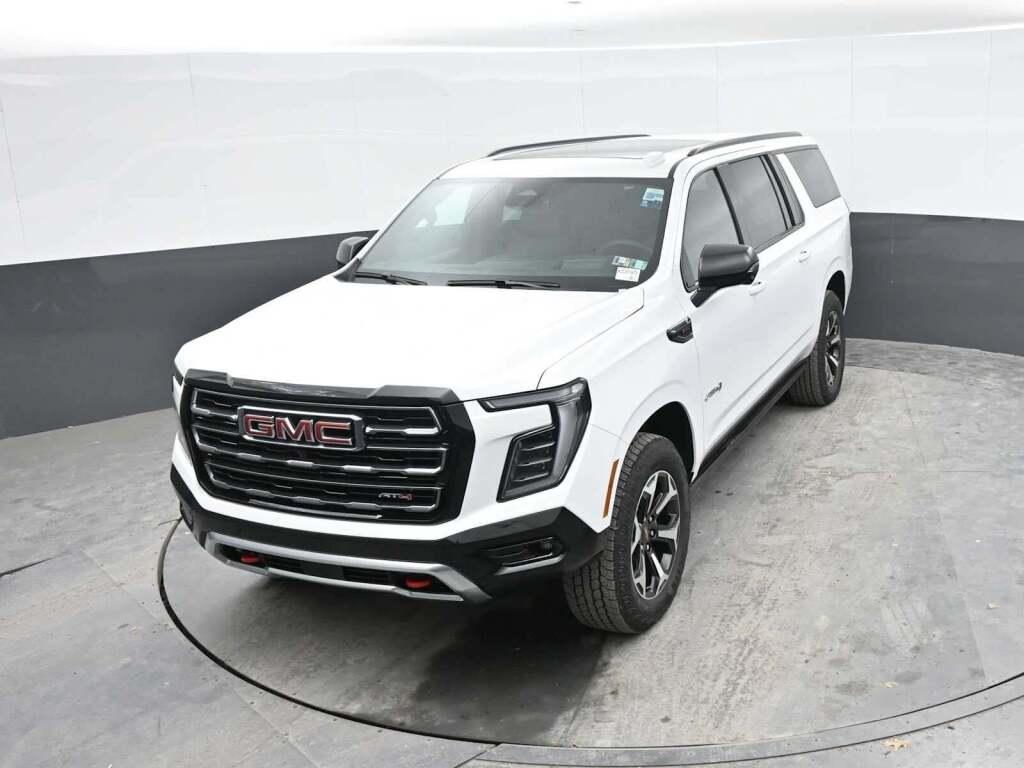 2026 GMC Yukon XL 4WD AT4