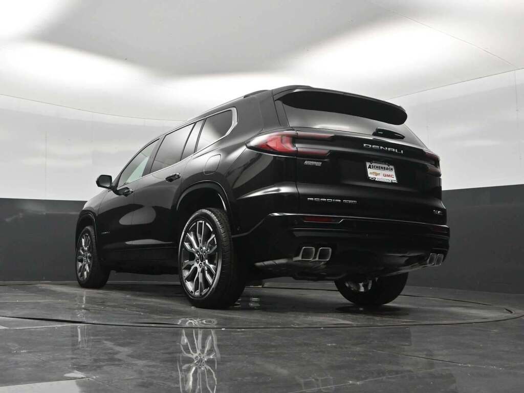 2026 GMC Acadia Denali Ultimate AWD