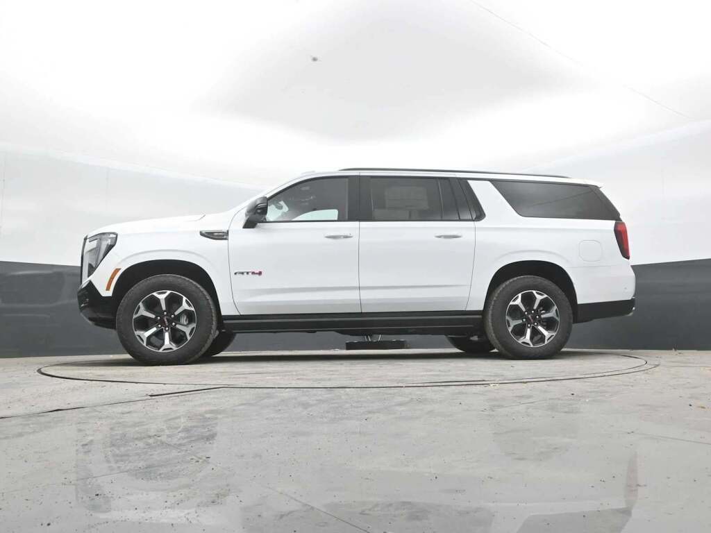 2026 GMC Yukon XL 4WD AT4