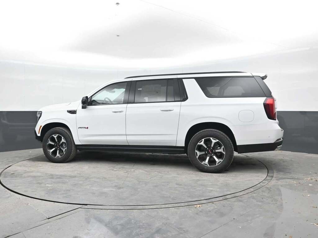2026 GMC Yukon XL 4WD AT4