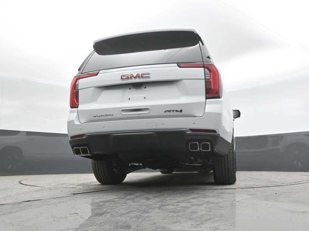 2026 GMC Yukon XL 4WD AT4